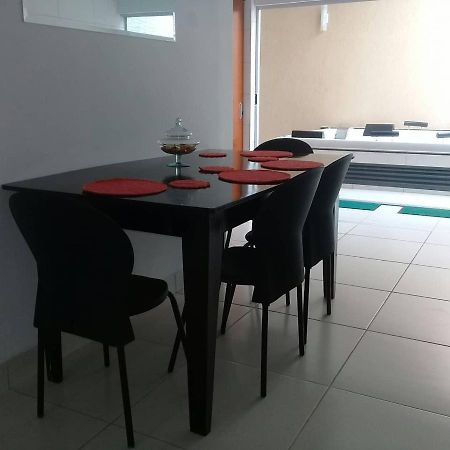 Casa Com 2 Quartos E Banheira De Hidromassagem ตรินดาเจอ ภายนอก รูปภาพ